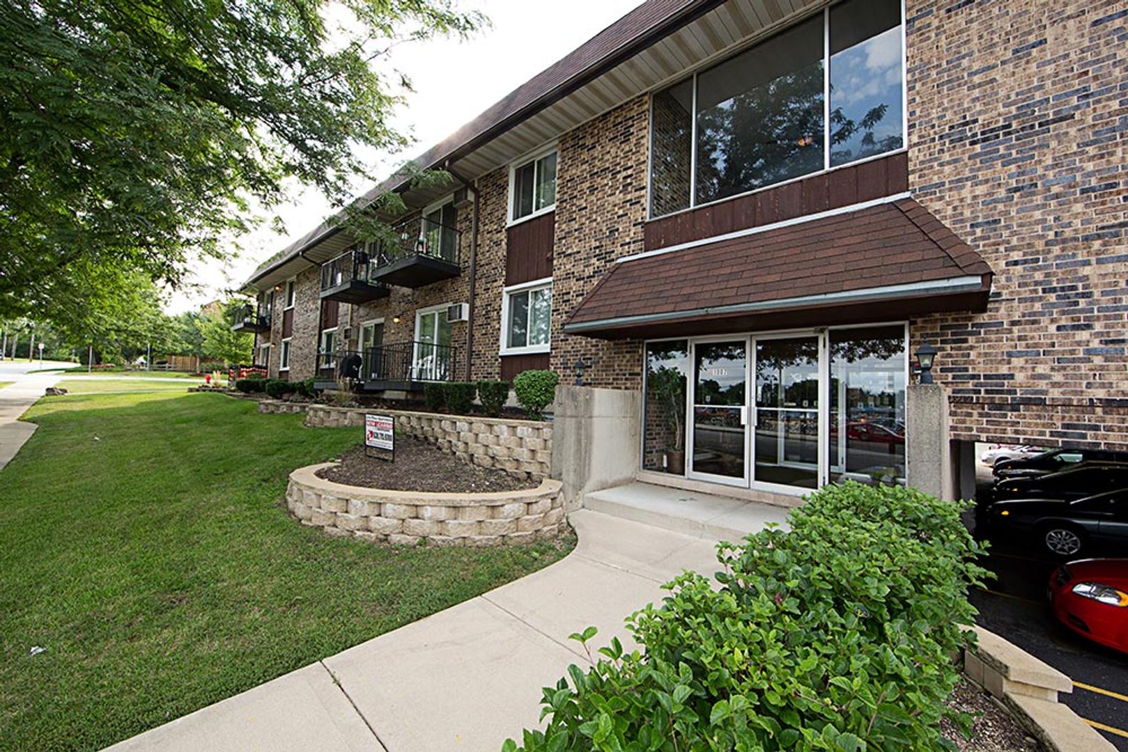 Lisle Apartment: 1007 Front Street