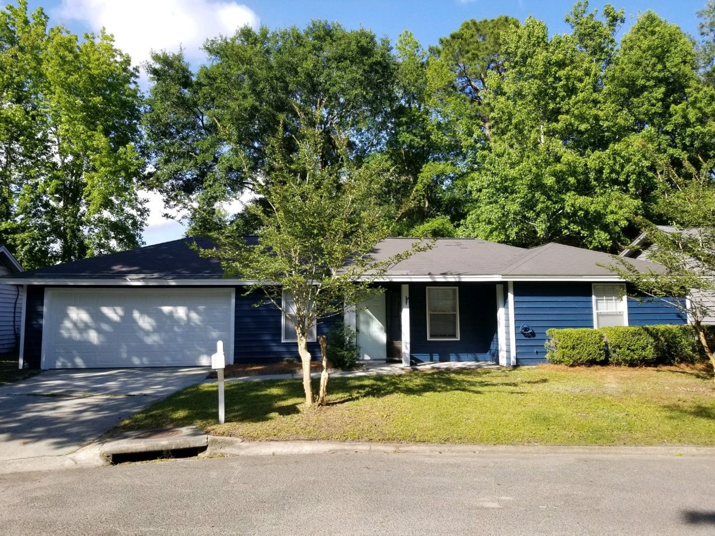 Savannah House: 32 Norwood Ct.