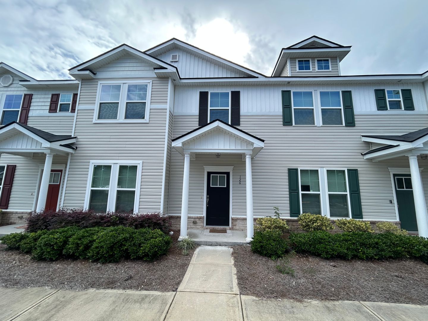 Savannah House: 126 Reese Way