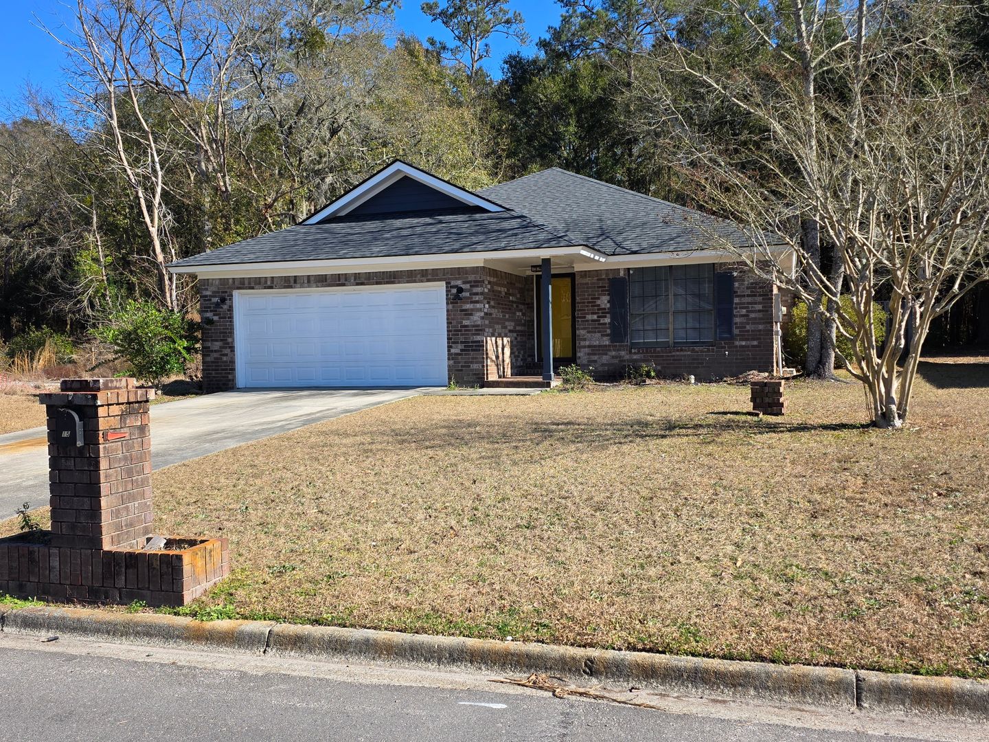 savannah House: 15 Rustic Lane