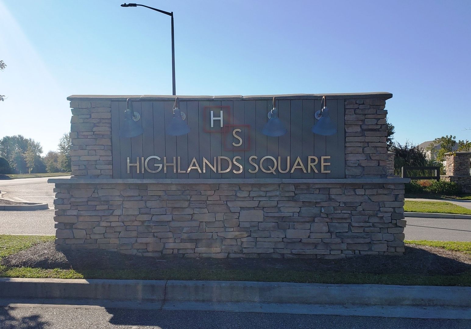 Savannah House: 104 Bushwood Rd