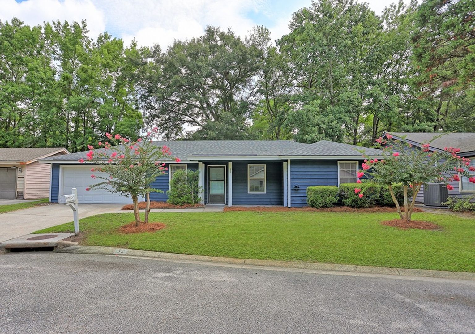 Savannah House: 32 Norwood Ct.
