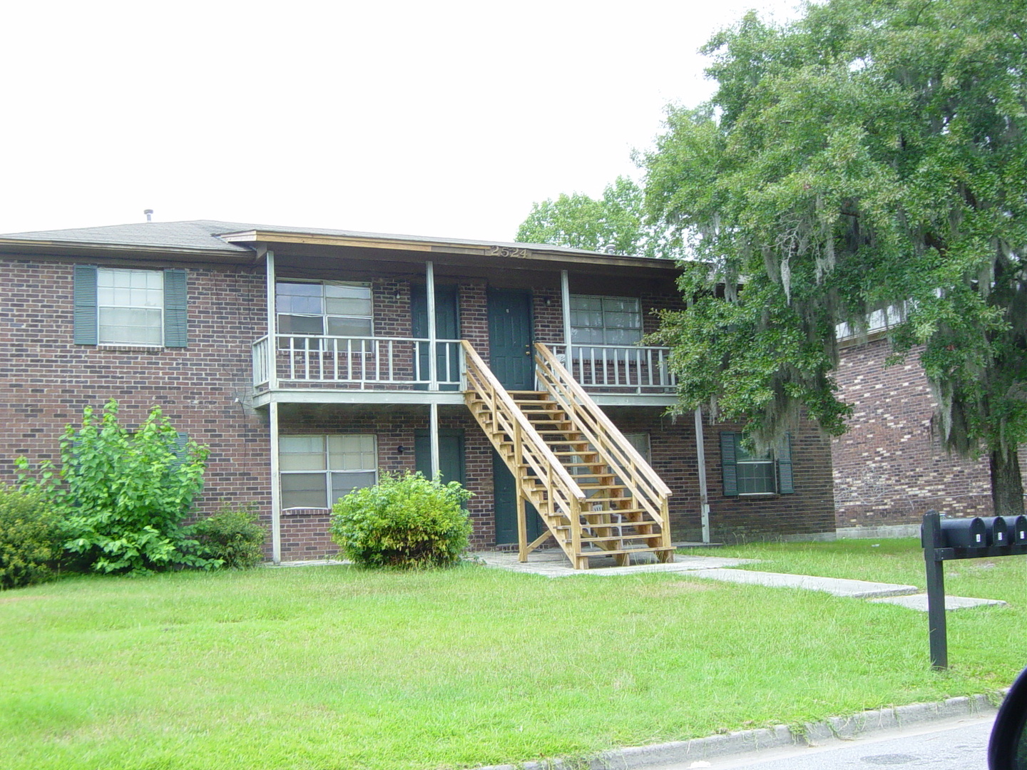 Savannah Apartment: 2524 Semken Ave