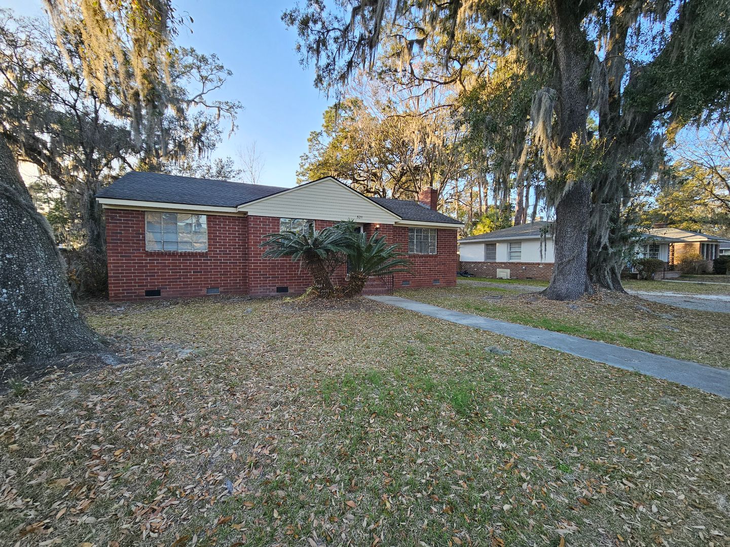 Savannah House: 5211 Habersham Street