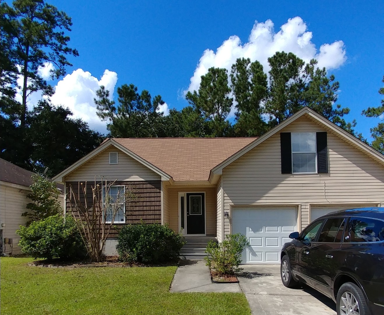 Savannah House: 229 Sugar Mill Drive