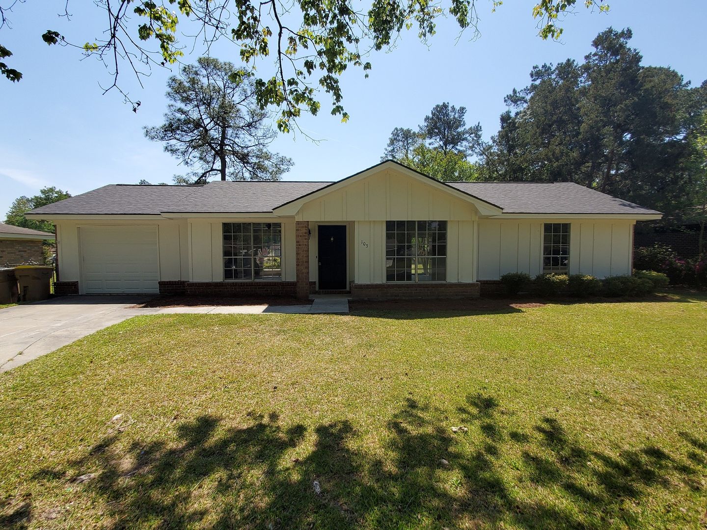 Rincon House: 103 Greene Dr