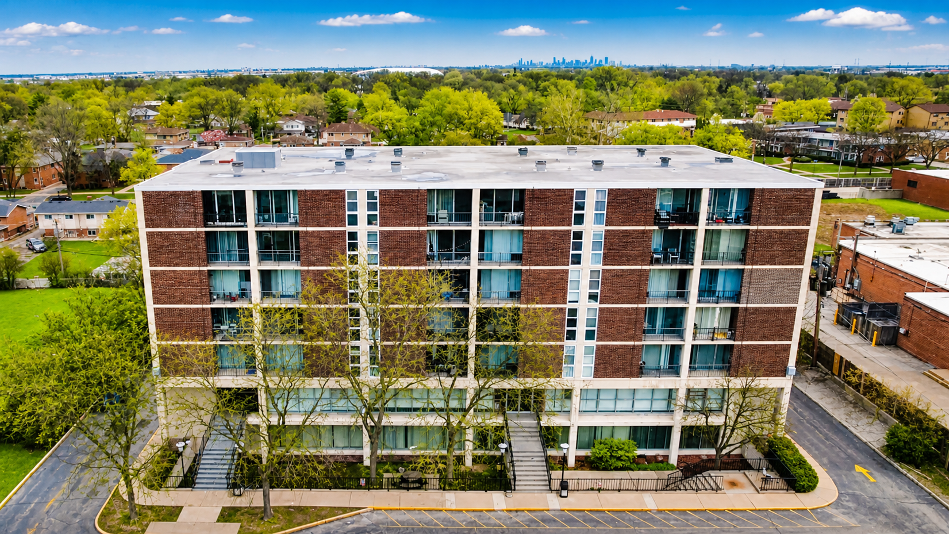 Bensenville Apartment: 1043 s. York rd.