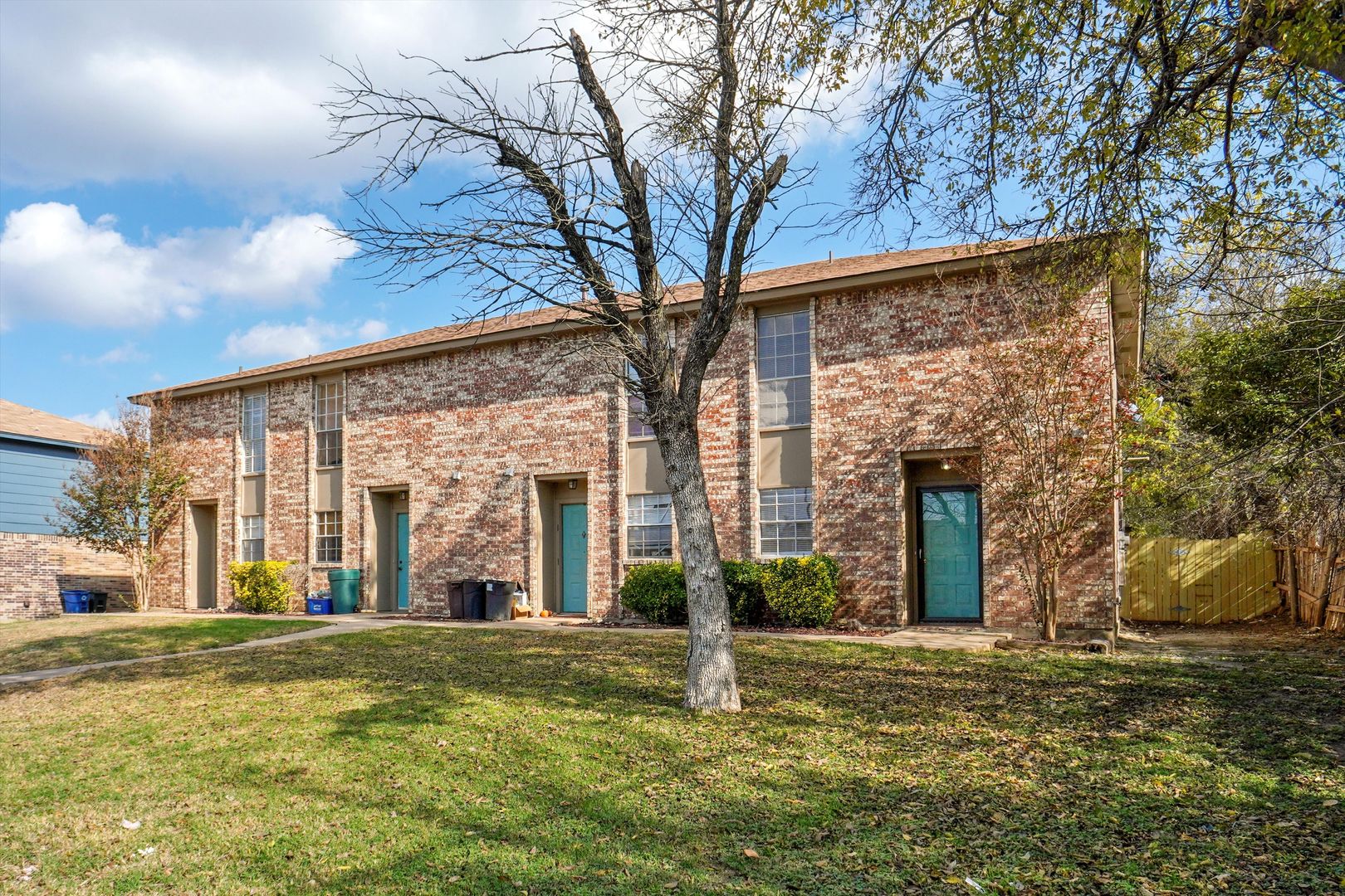 Benbrook Apartment: 3833 Coates Circle