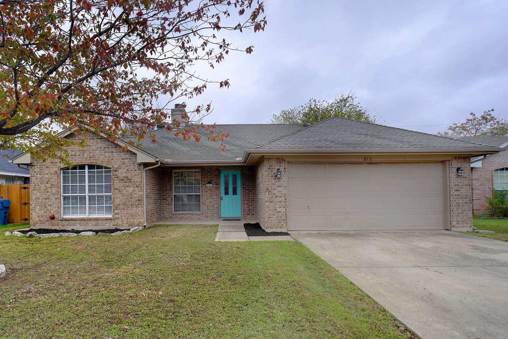 Blue Mound House: 816 Globe