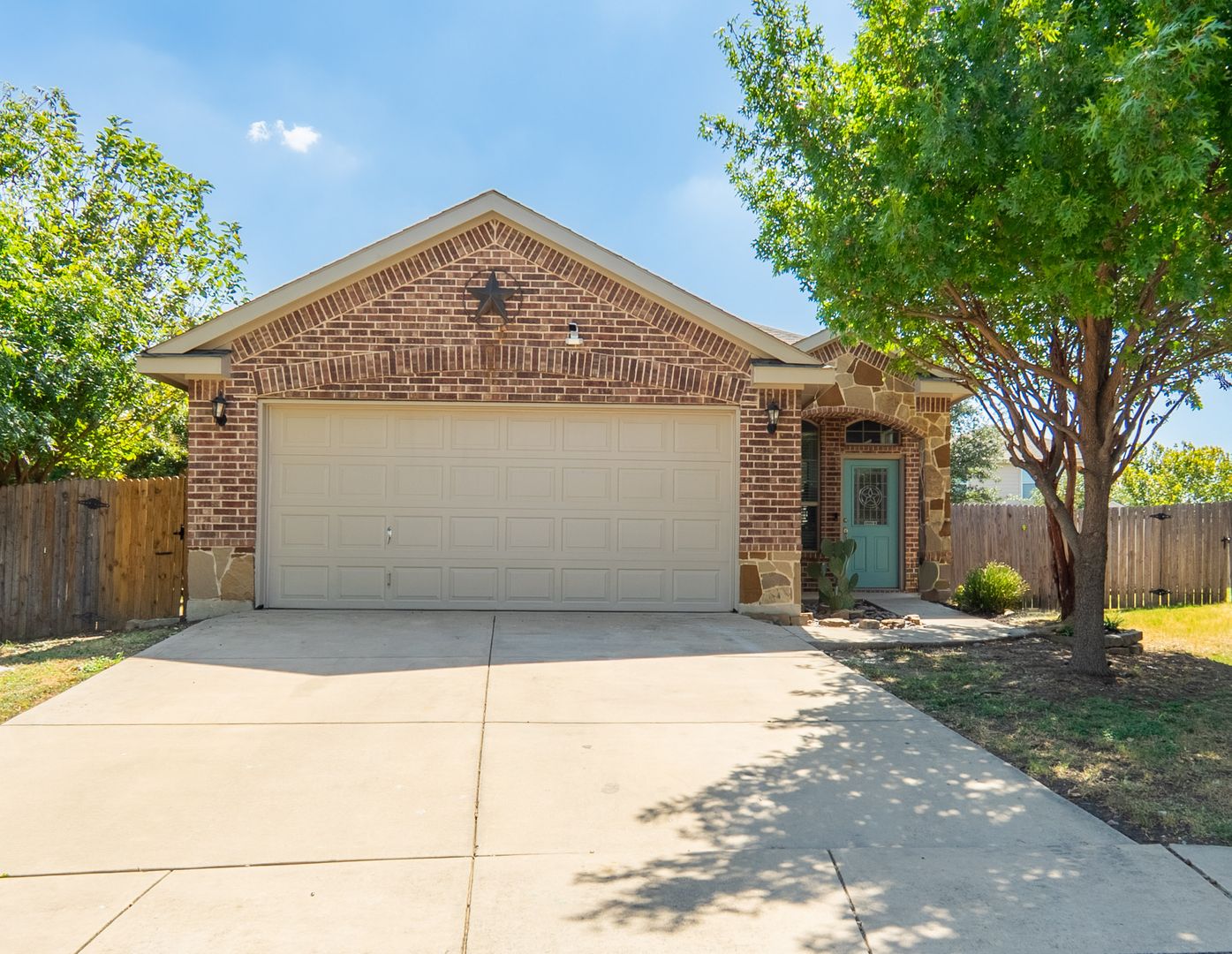 4629 Thistle Creek 1 of 12