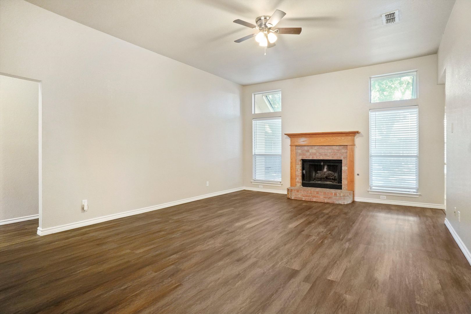 1025 Westgrove Dr 2 of 12