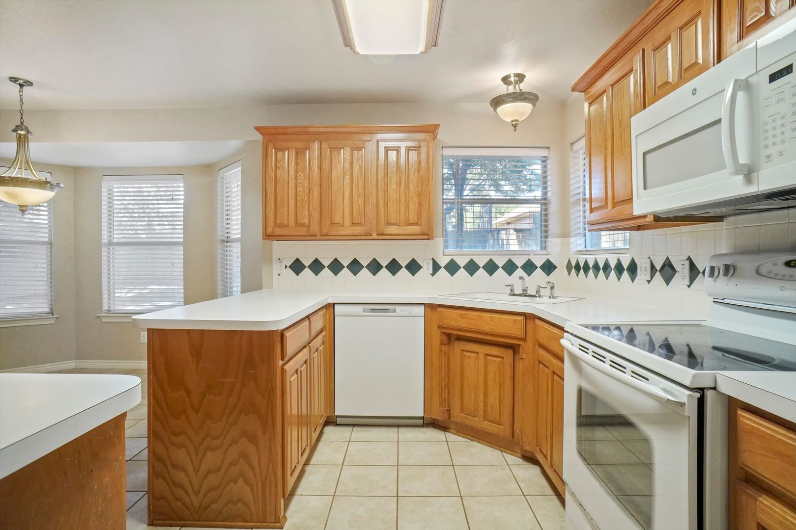 1025 Westgrove Dr 7 of 12