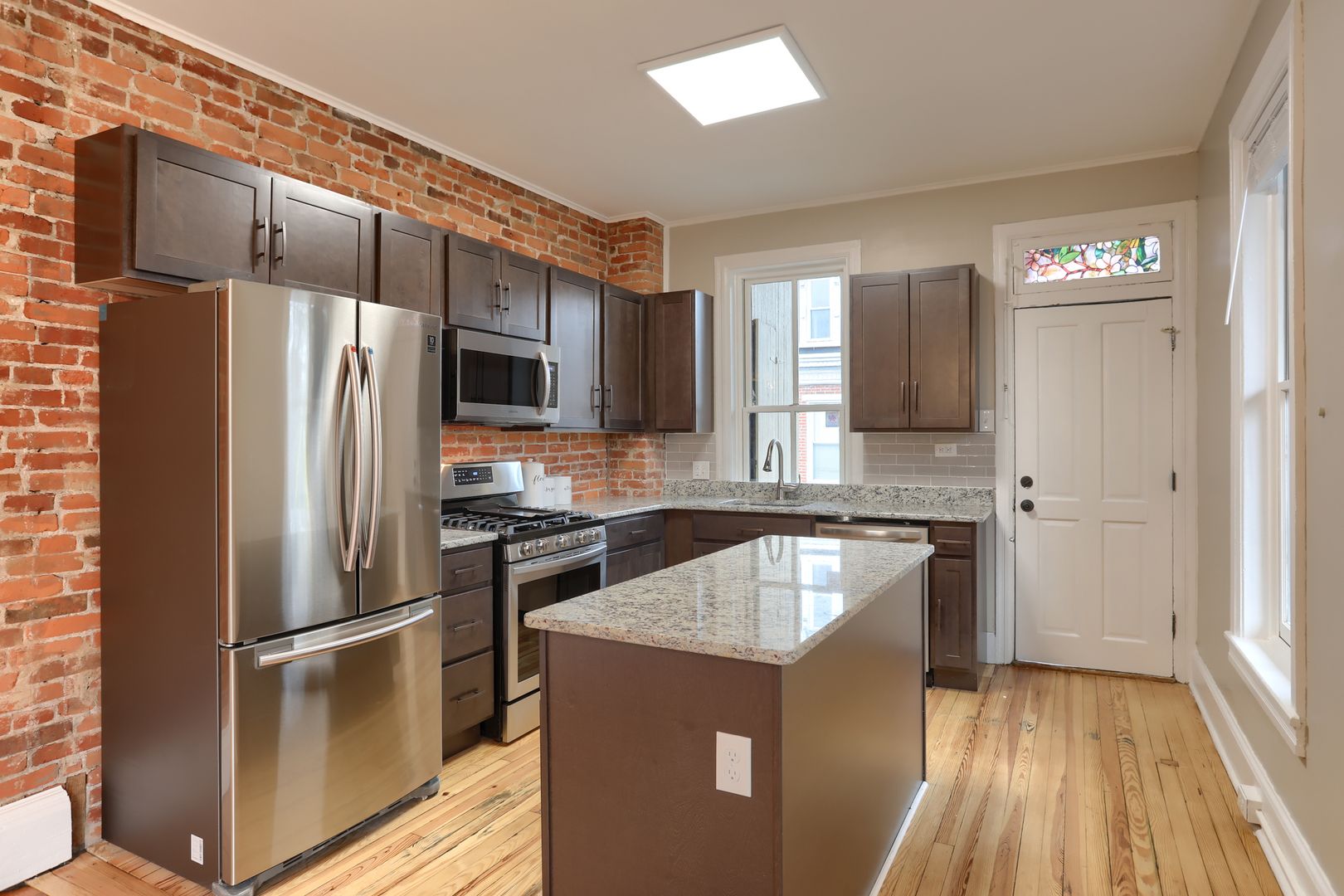 Harrisburg Apartment: 206 Reily Street