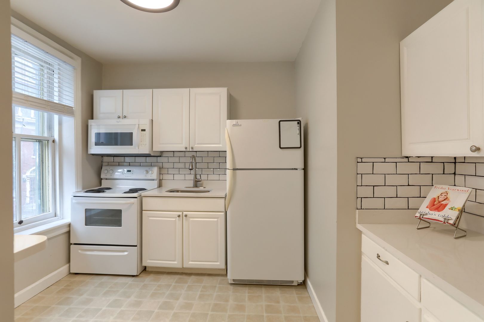 Harrisburg Apartment: 107-109 Locust St