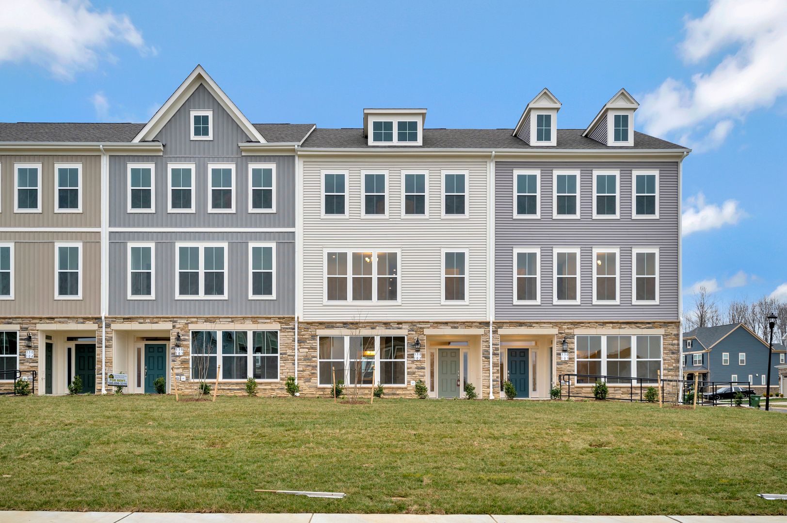 Stafford Townhome: 360 Coastal Avenue