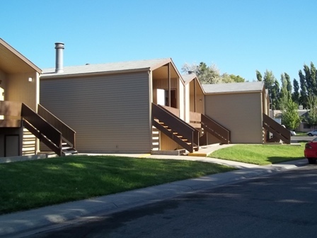 Near Hospital and CMU 2 Bedroom 1 Bath Apartment – photo 1