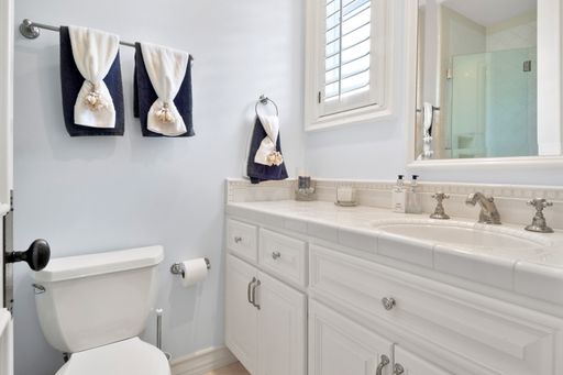 1514 E Oceanfront, Newport Beach, CA 92661-1414