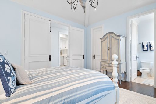 1514 E Oceanfront, Newport Beach, CA 92661-1414