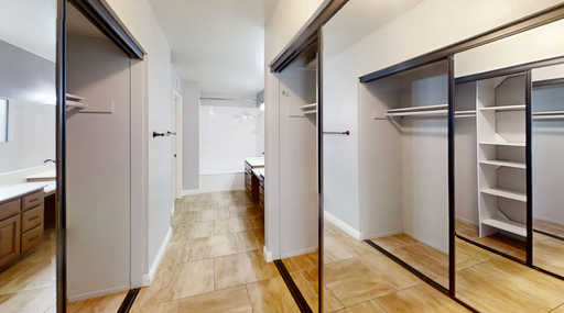 780 S Tourmaline Ct, Anaheim, CA 92807