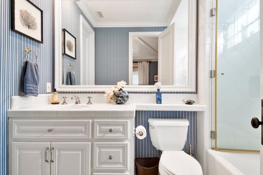 1514 E Oceanfront, Newport Beach, CA 92661-1414