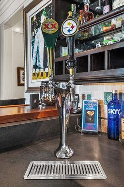 1514 E Oceanfront, Newport Beach, CA 92661-1414