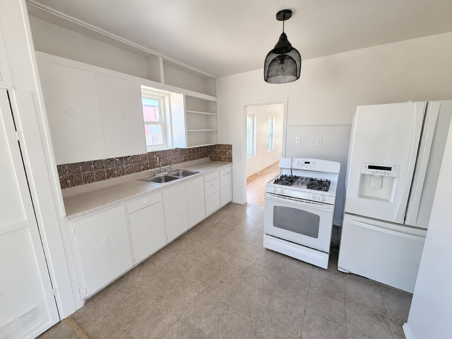201 North Jefferson Street 3 of 9