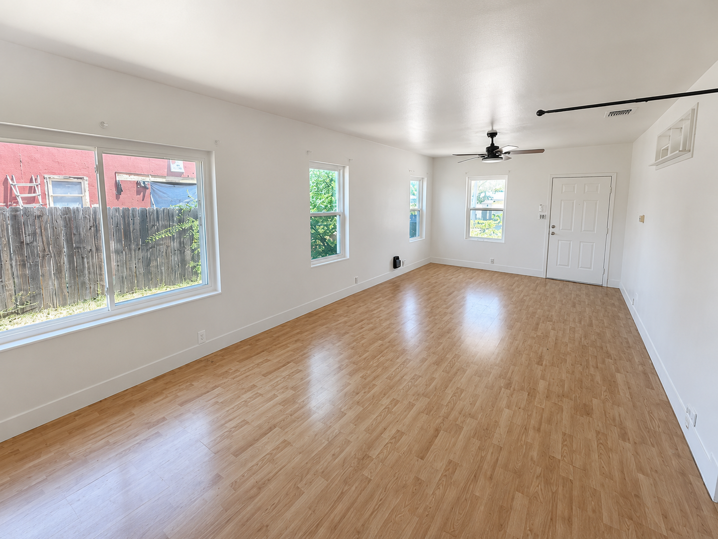201 North Jefferson Street 2 of 9