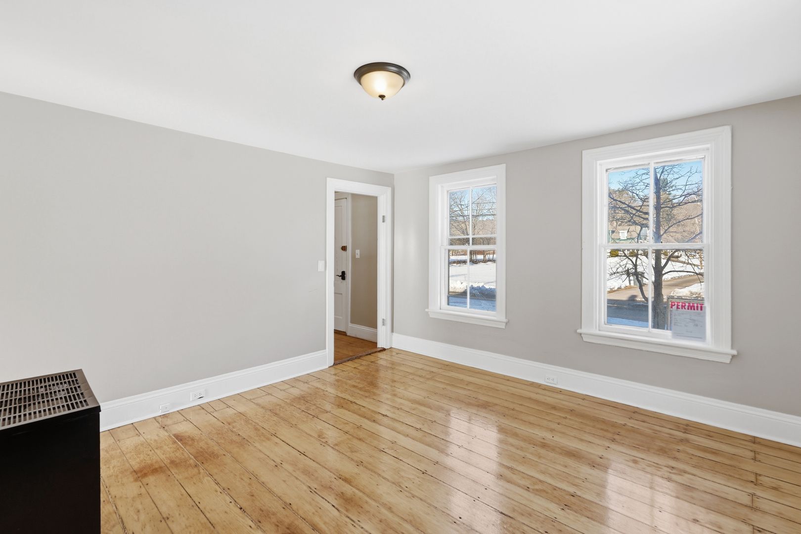 Grafton Apartment: 268 Providence Rd