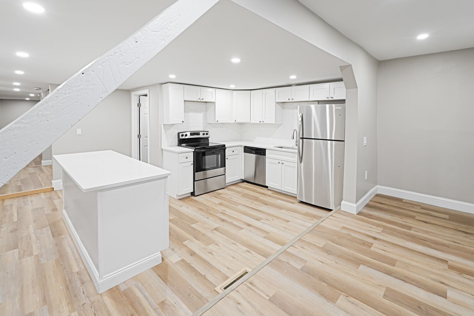Southborough House: 98 Southville Rd