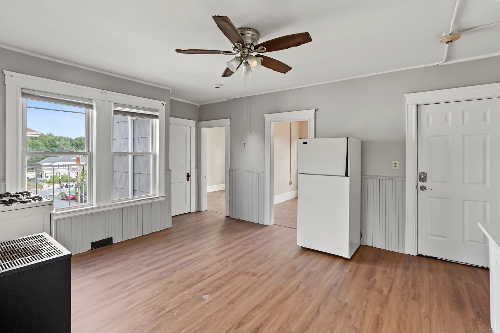 Woonsocket Apartment: 425-427 Wood Ave