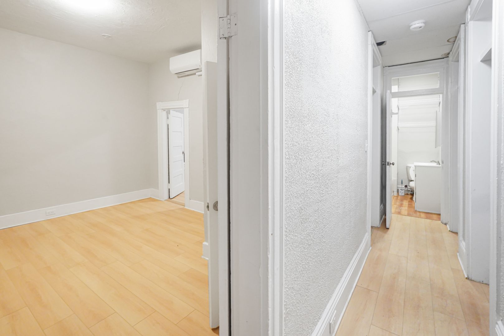 Hudson Apartment: 1 Felton St