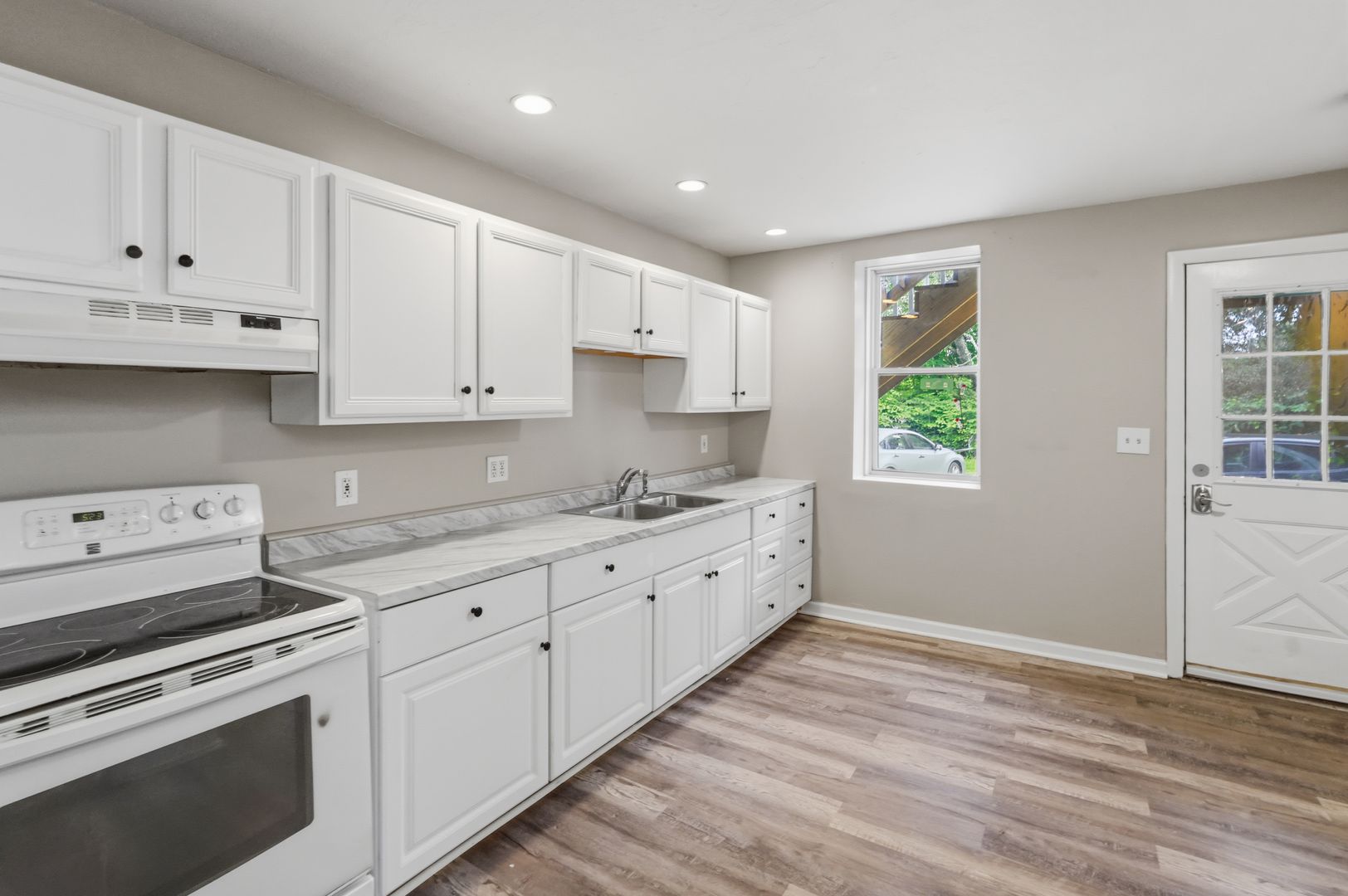 North Brookfield Apartment: 12 Elm St