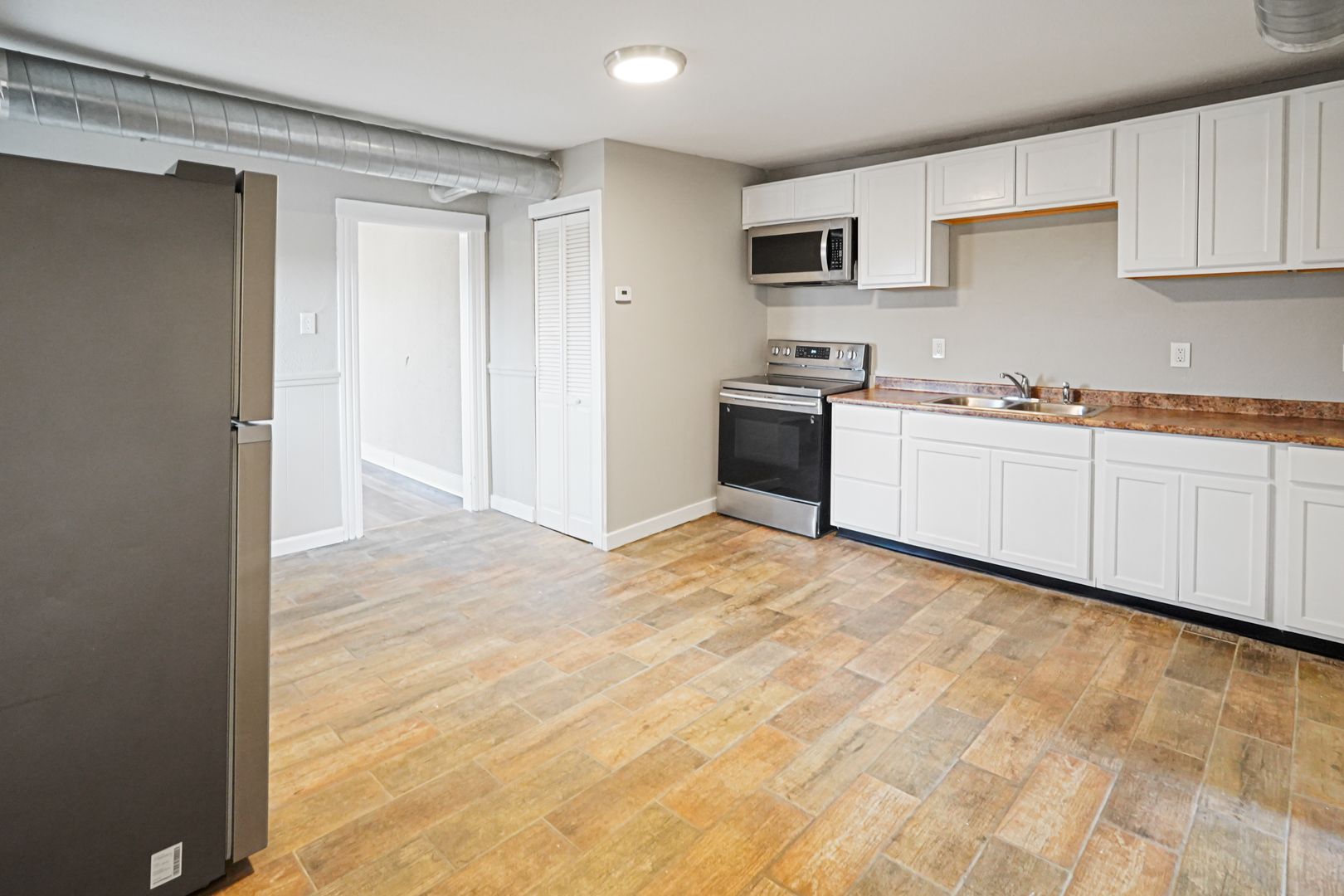 Southbridge Apartment: 37-39 School Street