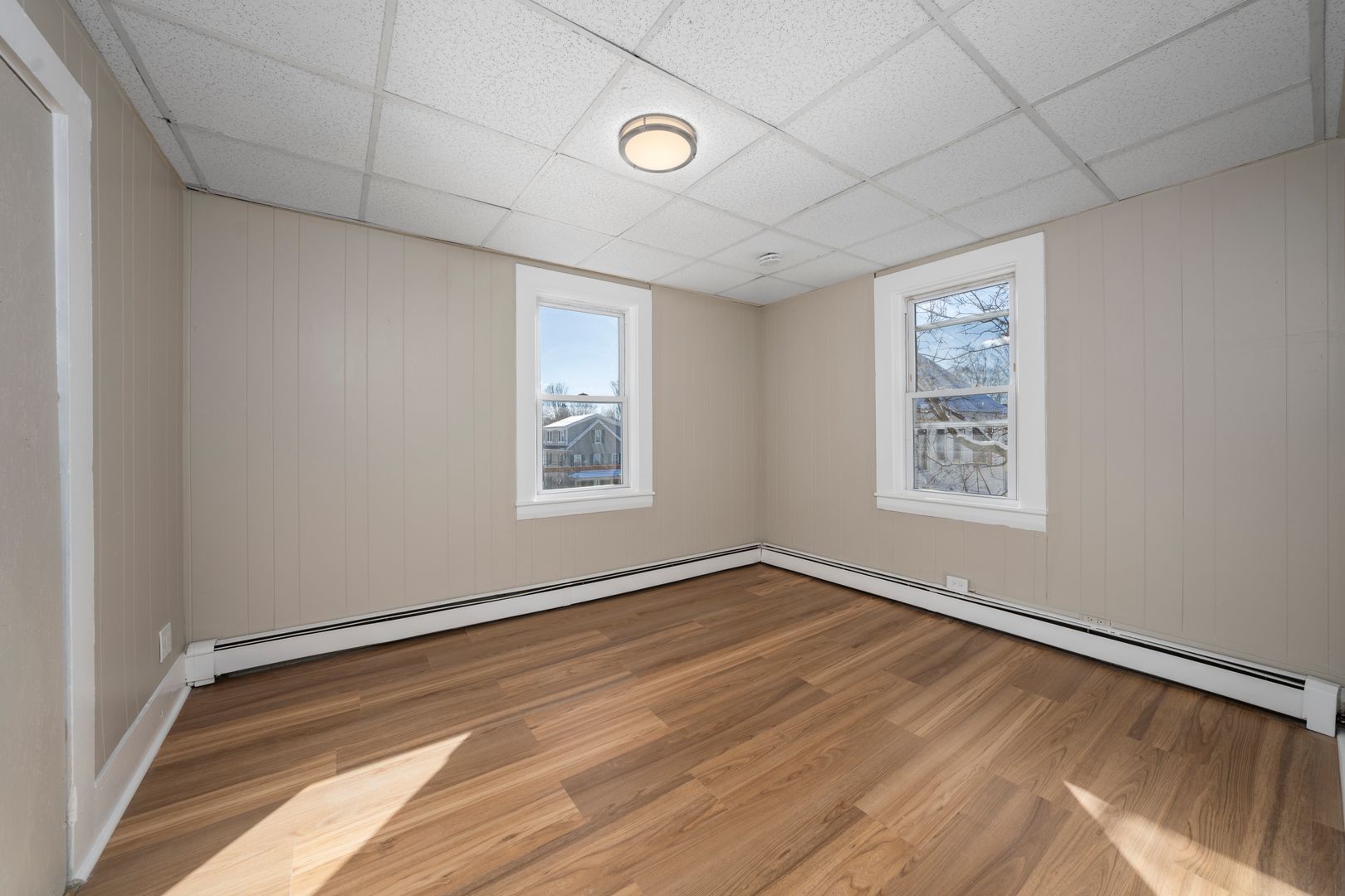 Maynard Apartment: 27 Glendale St