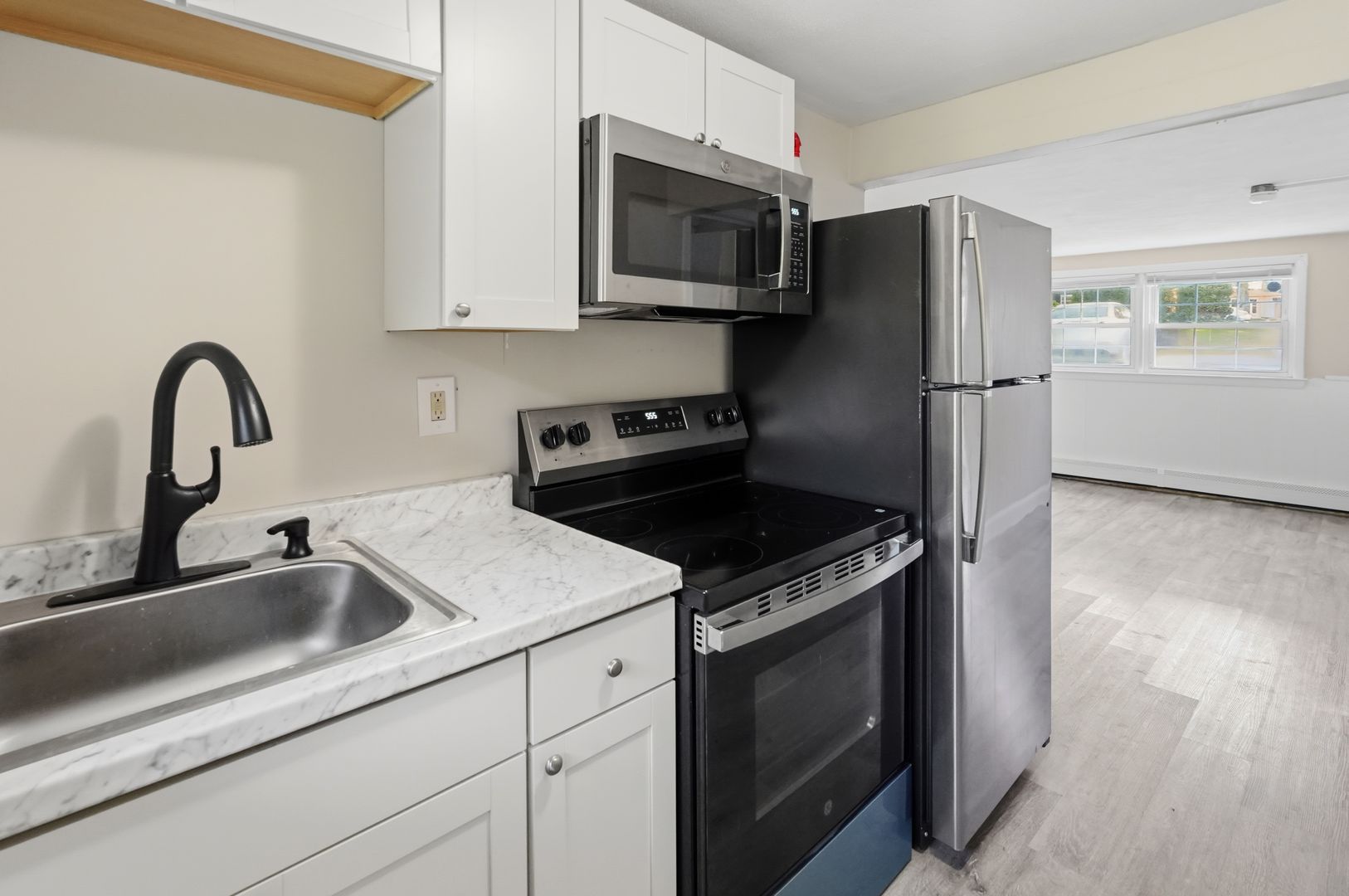 Smithfield Apartment: 379-385 Douglas Pike