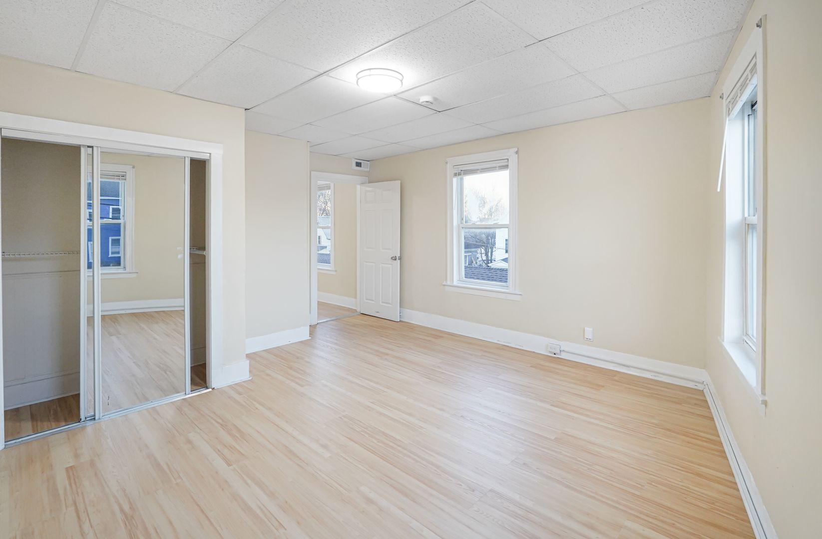 Fitchburg Apartment: 168 Lunenburg St