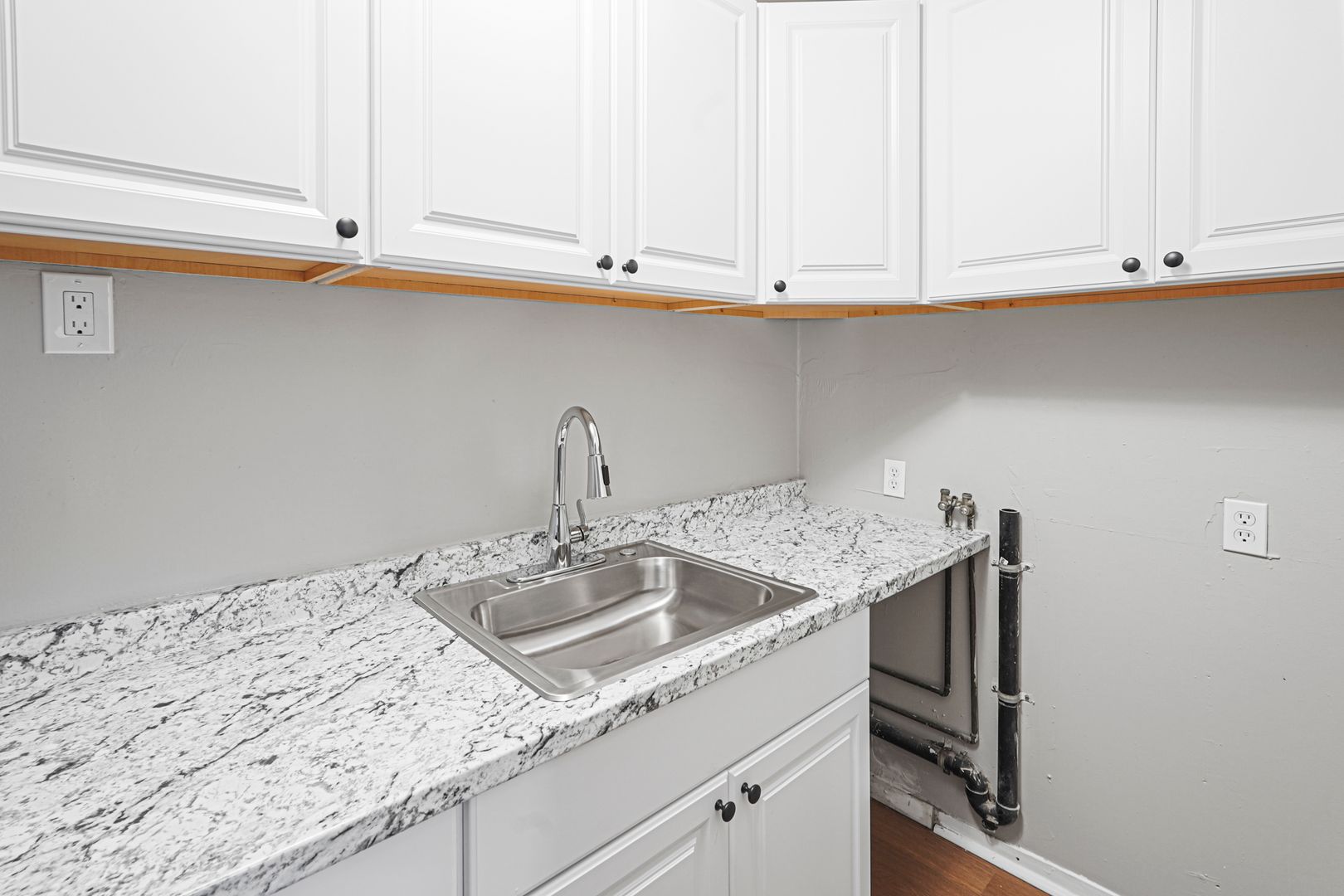Worcester Apartment: 39 Wall St