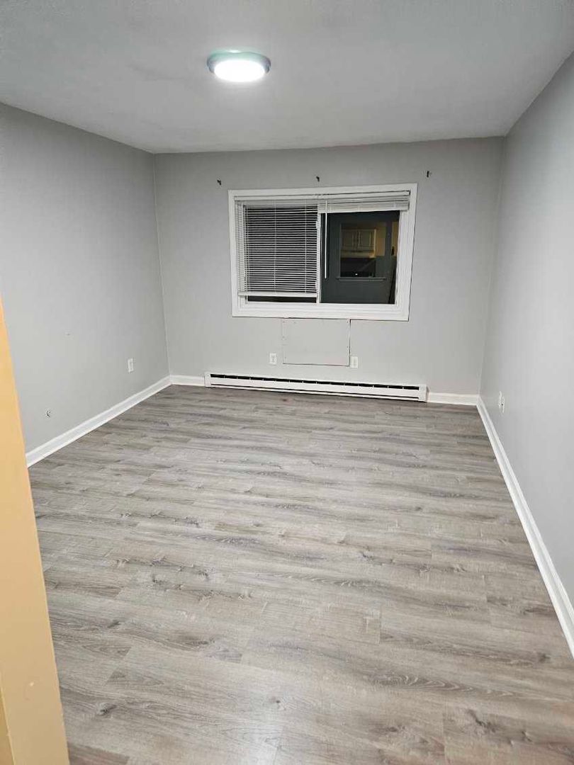 North Scituate Apartment: 440 Sawmill Rd