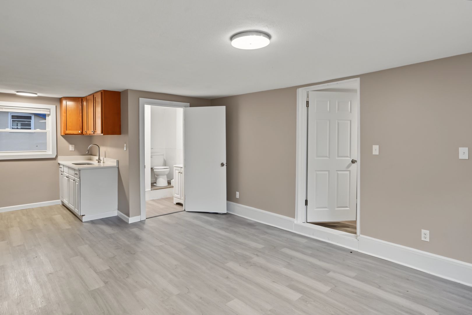 Smithfield Apartment: 379-385 Douglas Pike