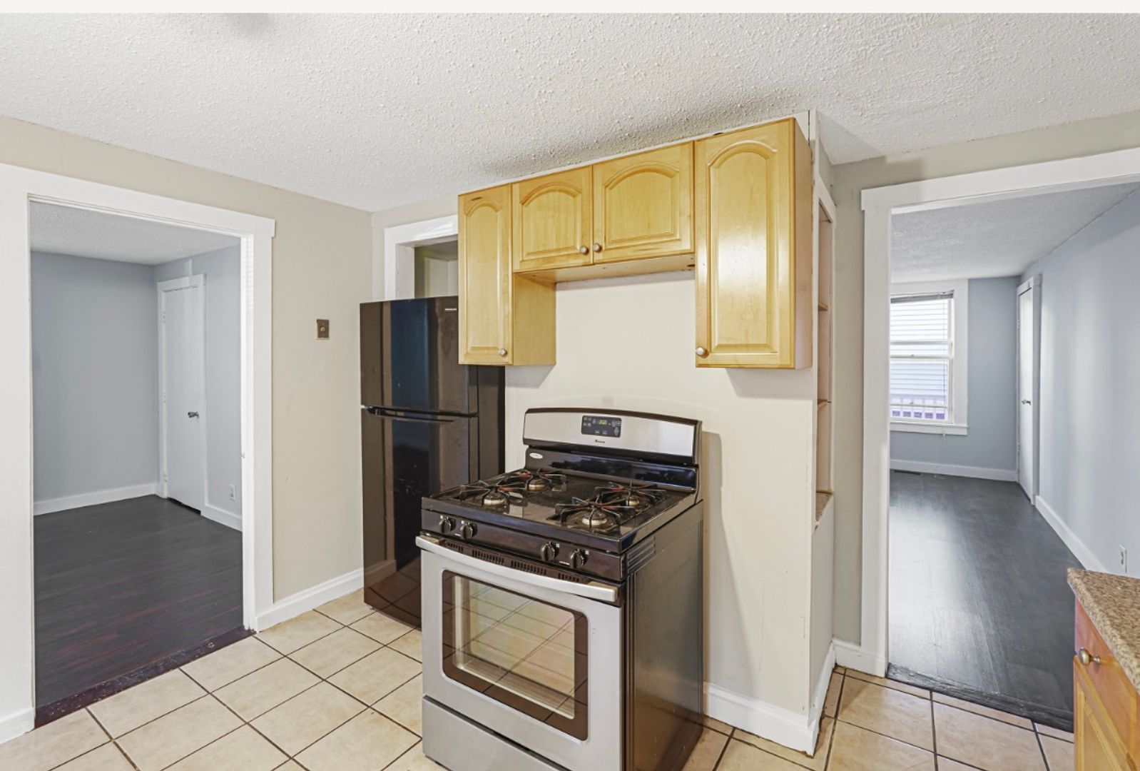 Marlborough Apartment: 56 Devens St
