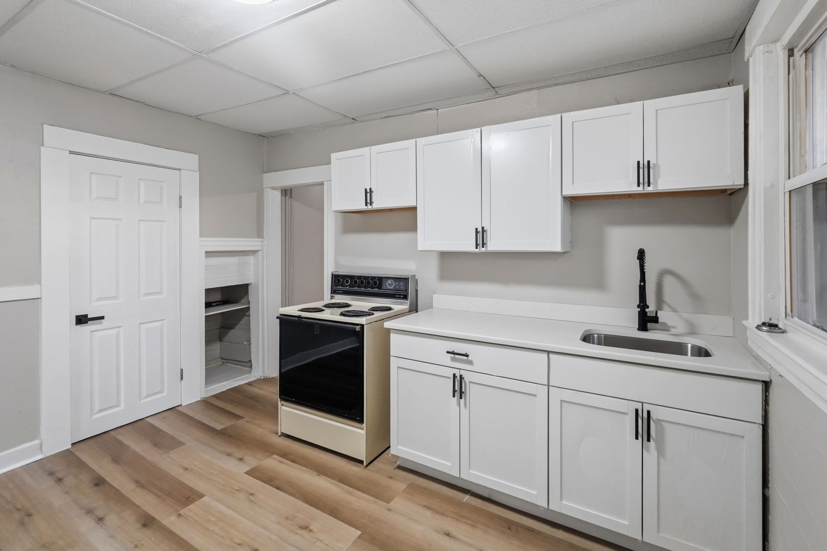 Worcester Apartment: 22 Florence St