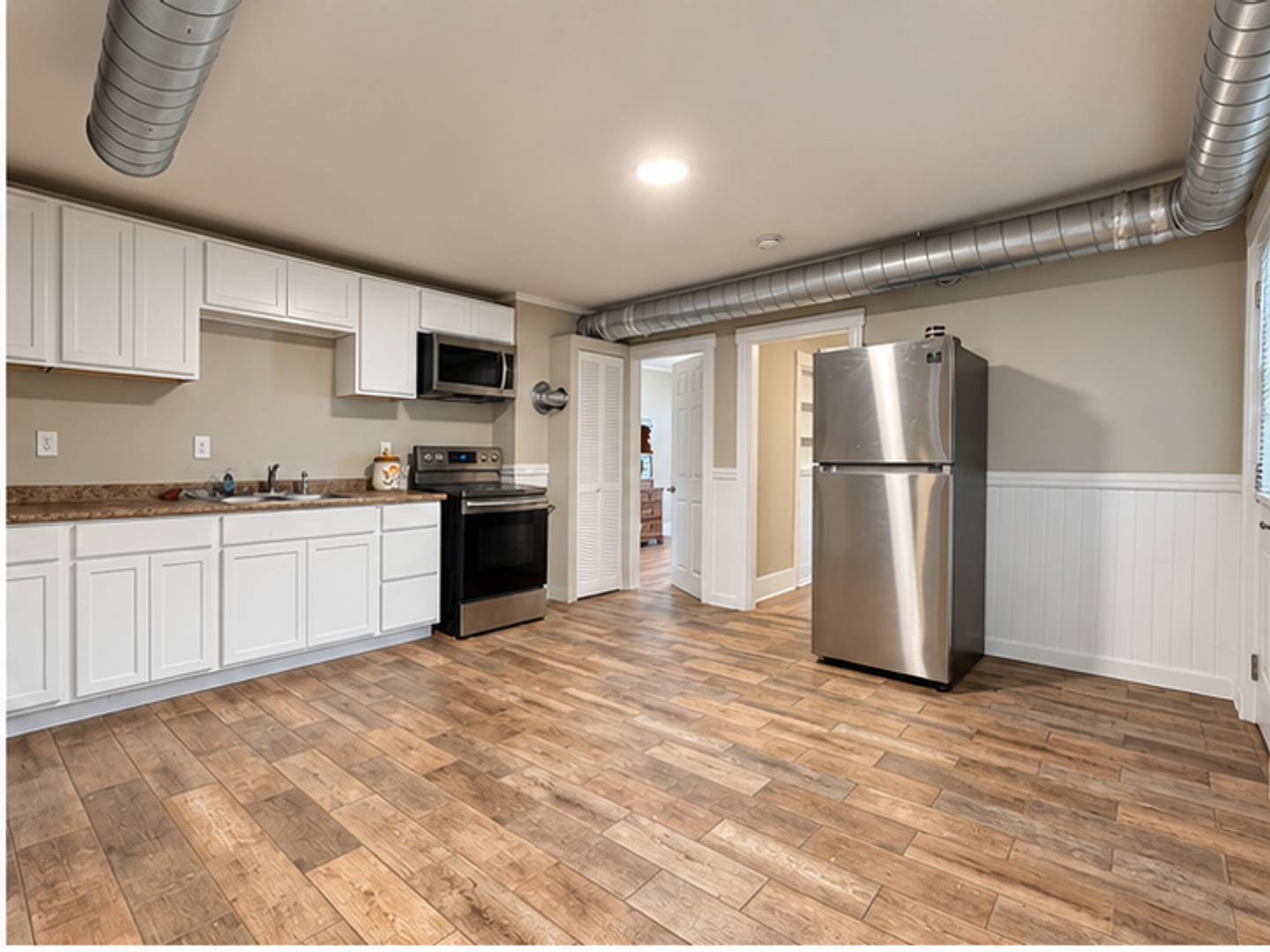Southbridge Apartment: 37-39 School Street