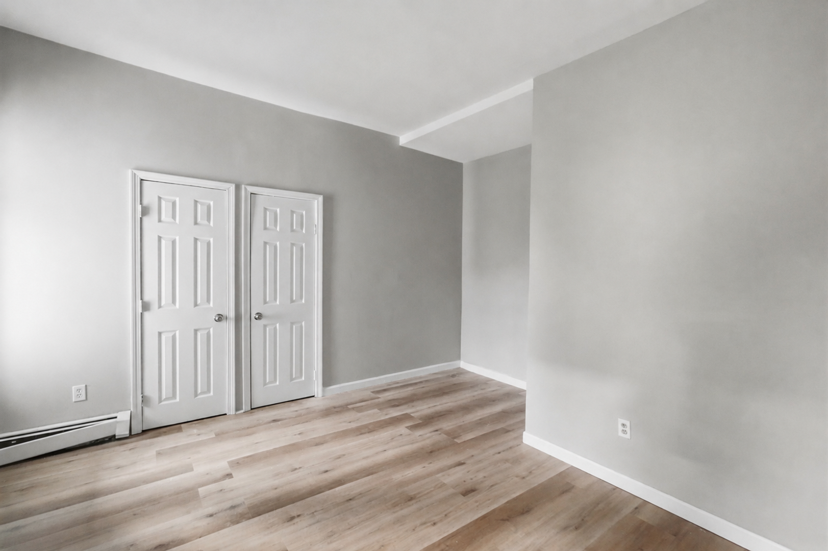 West Warwick Apartment: 82 Pond St