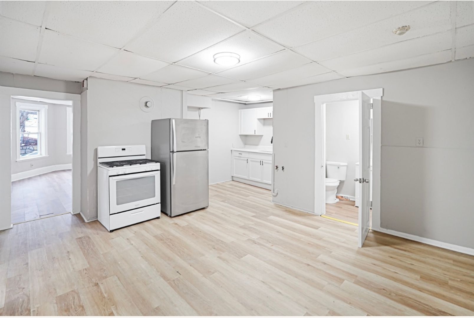 Worcester Apartment: 39 Wall St