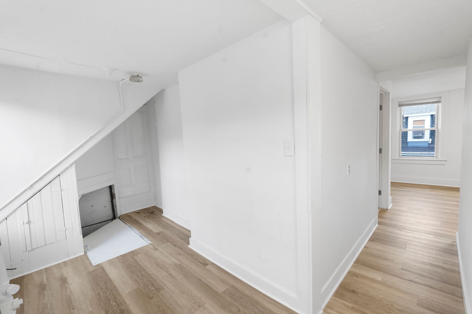 Worcester Apartment: 22 Florence St