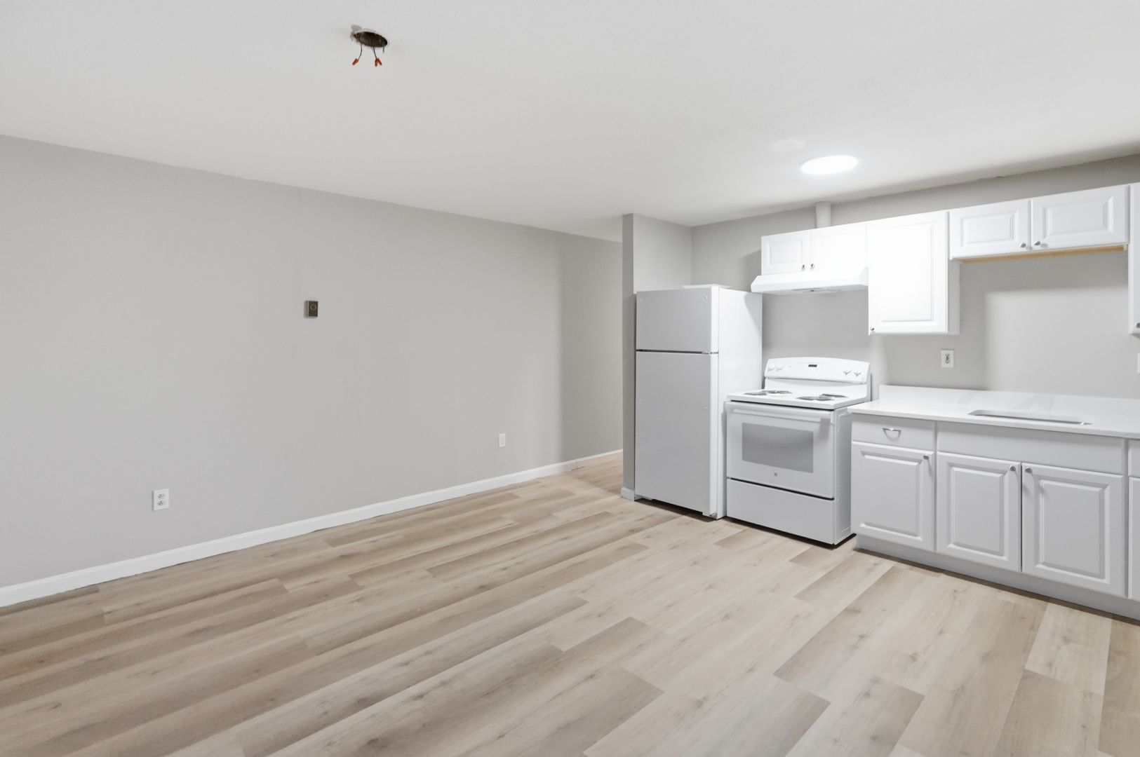 Warren Apartment: 26 Old West Brookfield Rd