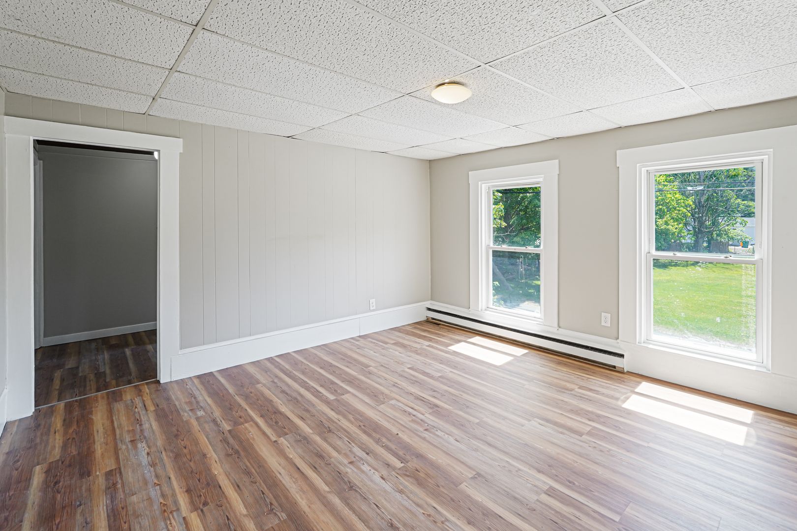 Ayer Apartment: 62 Willow Rd