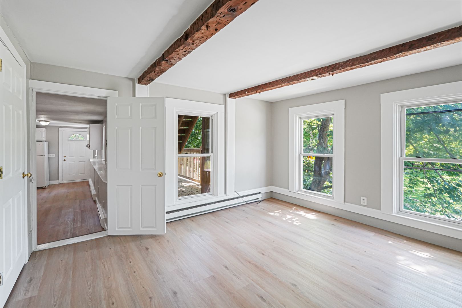 Ayer Apartment: 62 Willow Rd