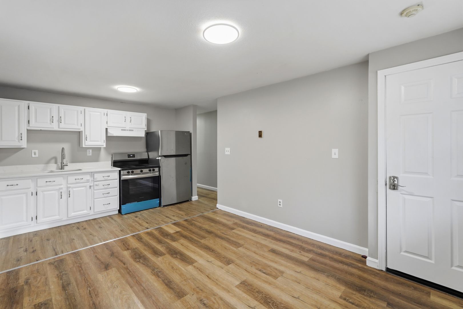 Warren Apartment: 26 Old West Brookfield Rd