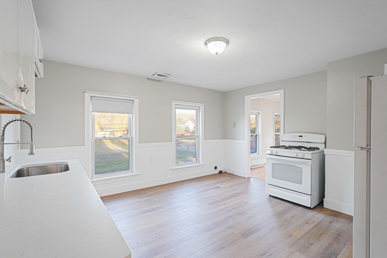 Grafton Apartment: 268 Providence Rd